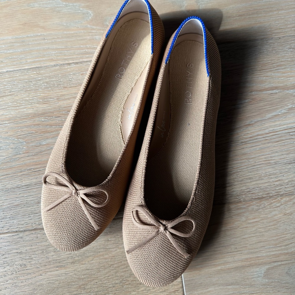 Rothy's Beige Bow Ballet Flats